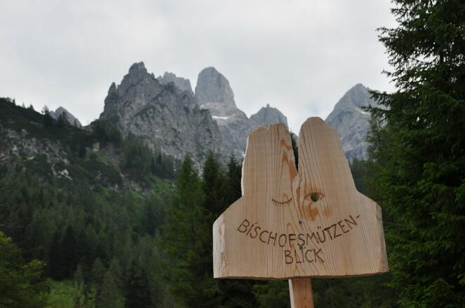 Bischofsmützenblick beim Parkplatz Unterhofalm