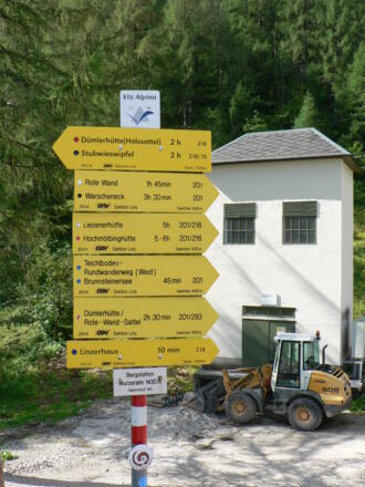 Richtung Dümlerhütte / Rote-Wand-Sattel