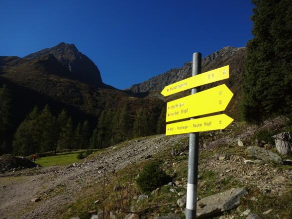 Richtung Hundstalsee