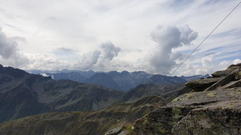 Blick in die Stubaier Alpen