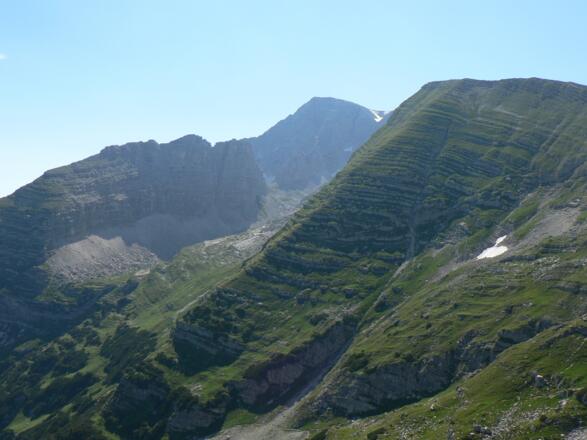 Ramesch (li.), Speikwiese (re.), der Gipfel des Warschenecks im Hintergrund