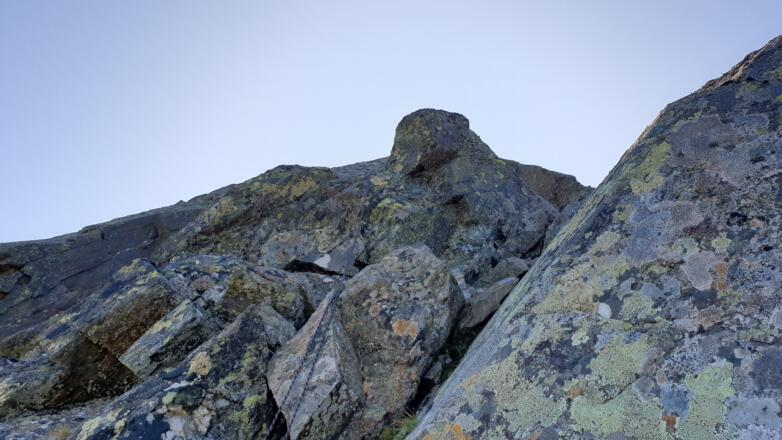 Einige Stellen sind mit Fixseilen ausgestattet