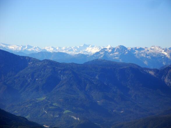 An schönen Tagen ist vom Gipfel sogar der Großglockner sichbar.