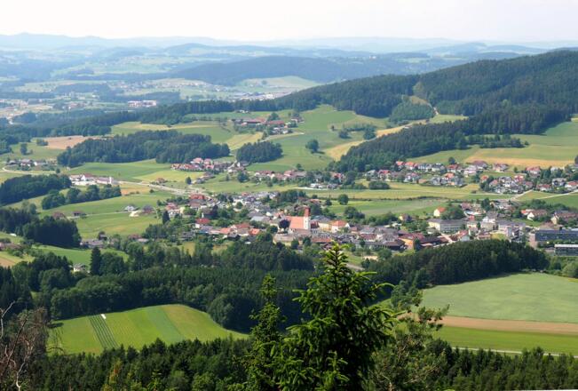 Lasberg vom Aussichtsturm ~790m