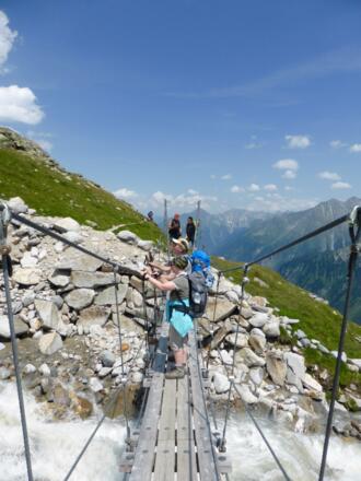Brücke über den Alelebach