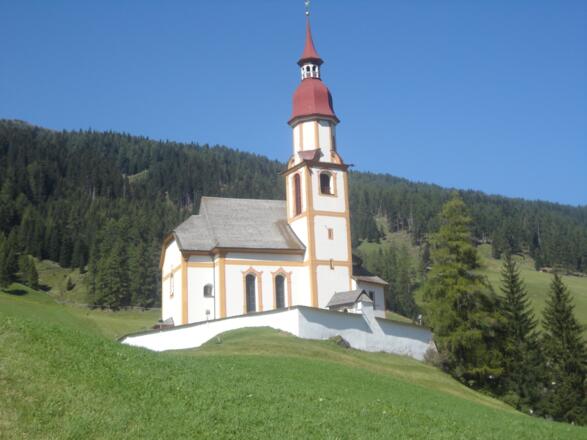 Kirche Obernberg von Südwesten