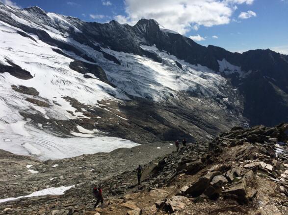 Abstieg zur Warnsdorfer Hütte