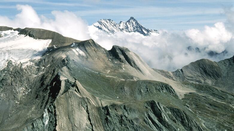Wellachköpf, Obere Steineralm (rechts), Großglockner