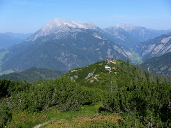 Peter Wiechenthaler Hütte vor Leoganger und Loferer Steinbergen