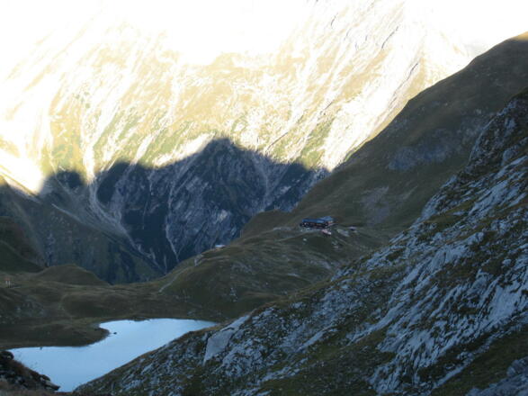 Blick auf die Memminger Hütte