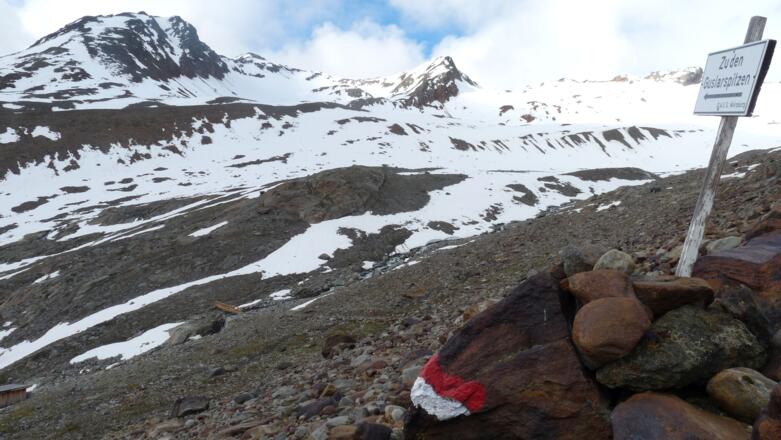 Wegweiser unterhalb Vernagthütte