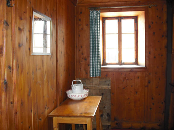 Flur in der Berliner Hütte