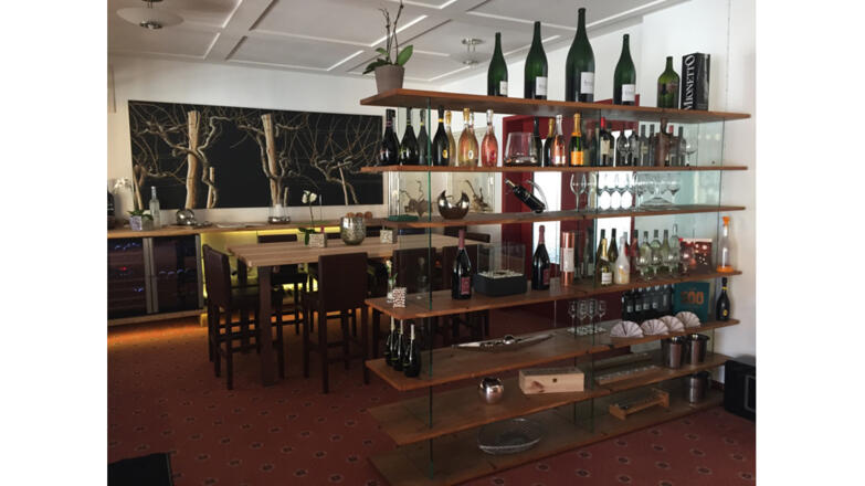 2017-bar-hotel-attersee