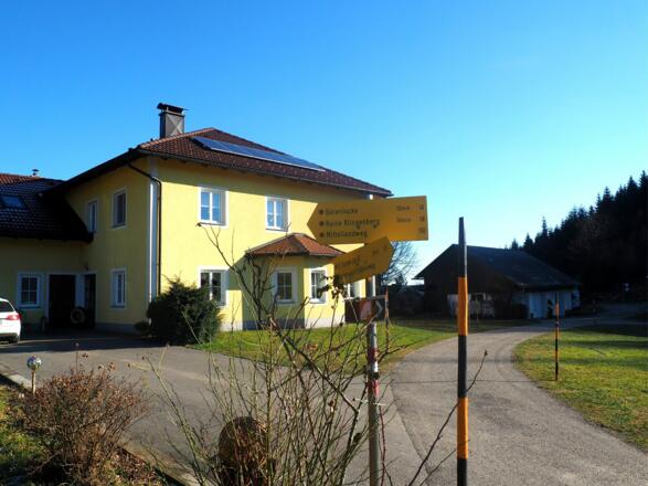 Abzweigtafel ~665m, zur Bärenlucke links