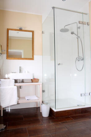 Bad im Zimmer Hotel Bernhard´s