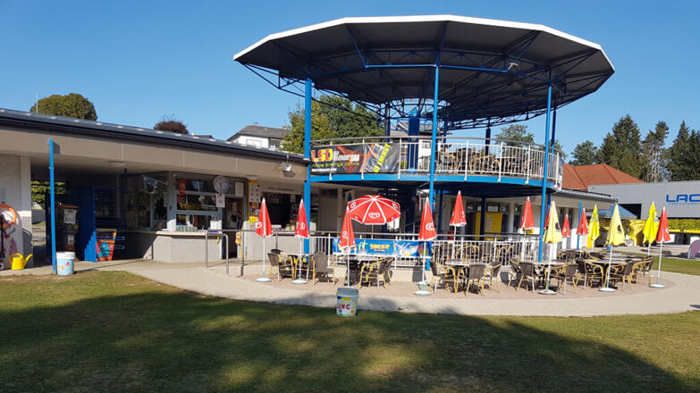 erlebnisbad-frankenmarkt-badebuffet-holzapfel-rosemarie