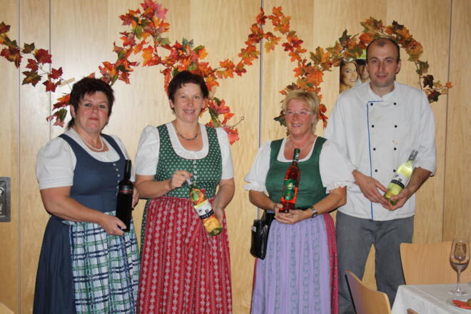 Weinverkostung in der Pizzeria