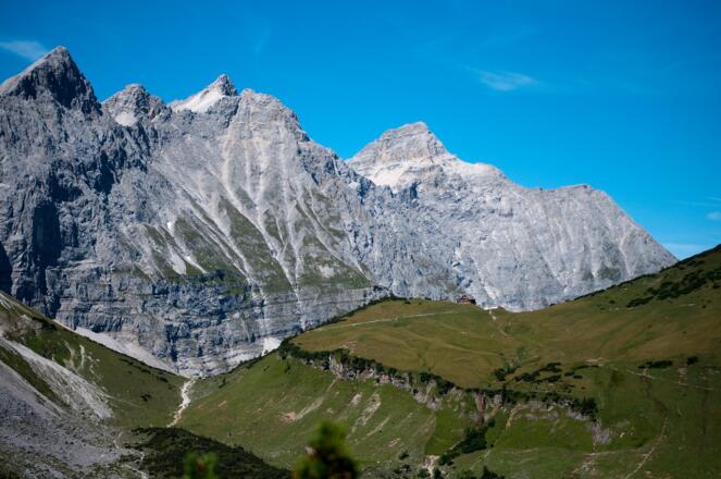 Blick vom Hohljoch zur Falkenhütte