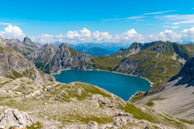 Abstieg über die Totalphütte zum Lünersee.
