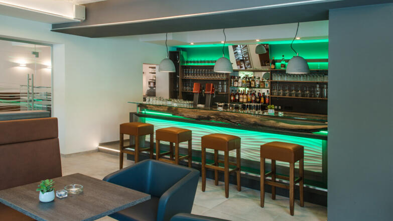 2018-cafe-sailer-bar-1-christian-weissl