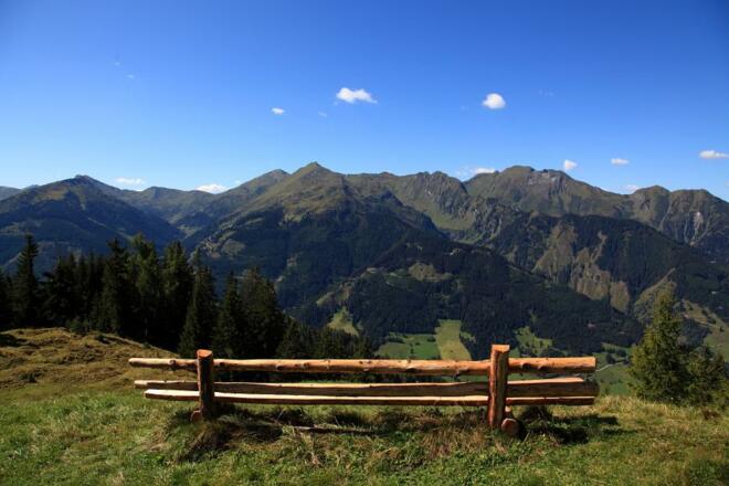 Aussichtsbankerl auf der Bichlalm