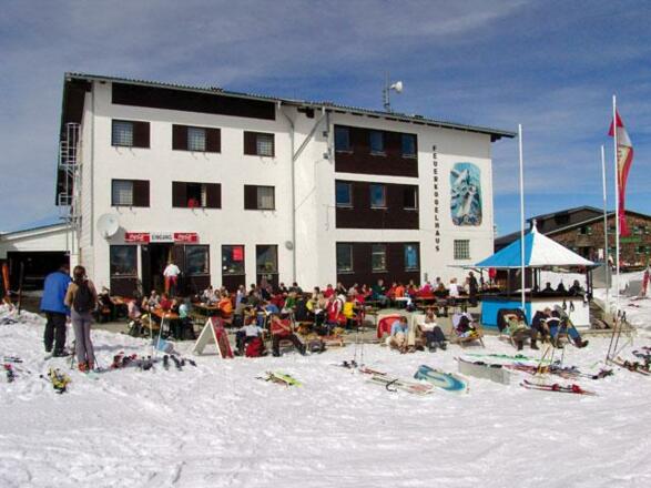 Sonnenterrasse Feuerkogelhaus