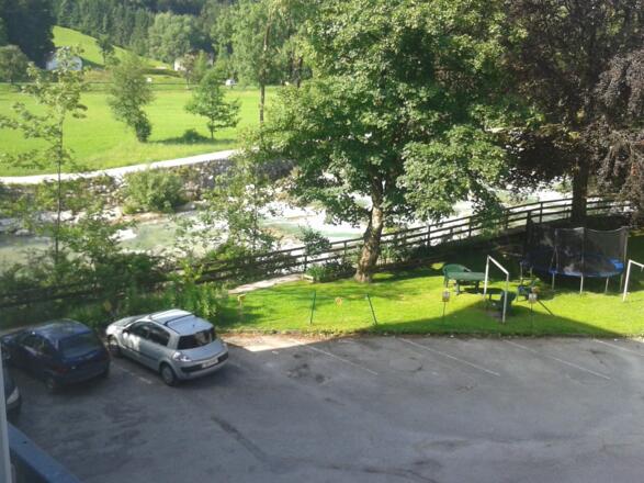 Bad Ischl Riverside Garten und Fluss