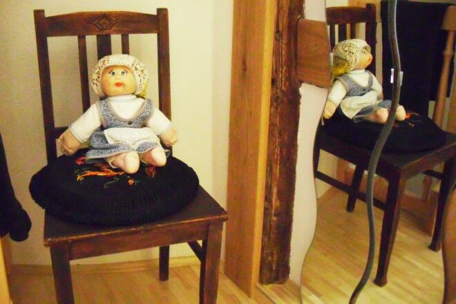 unser norwegisches Rapunzelchen im Spiegel