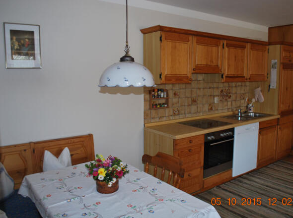 Küche mit Essbereich