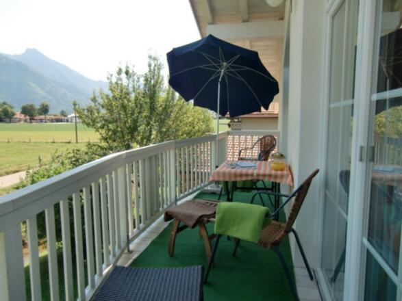 und auf der anderen Seite, mit Bergblick