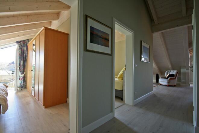 Blick in den eleganten Wohnbereich