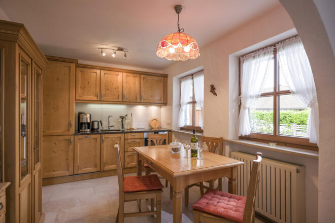 Küche mit Essbereich