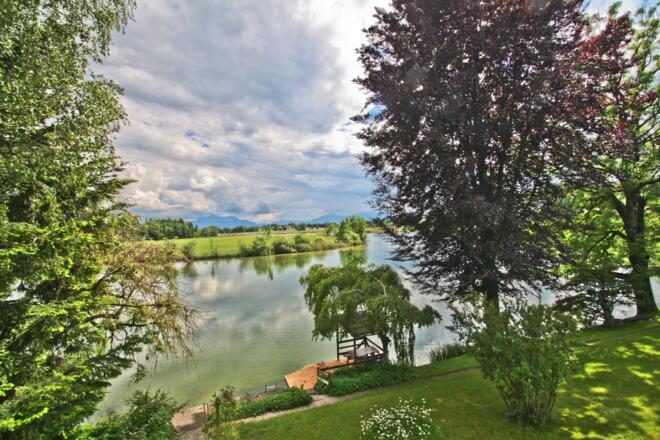 Aussicht vom Balkon - Alz und Berge