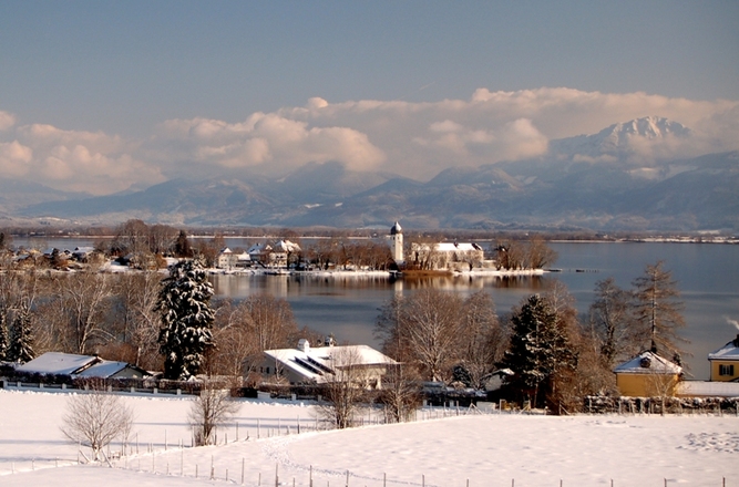 Blick zur Fraueninsel