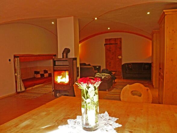 Wohnzimmer mit Essecke