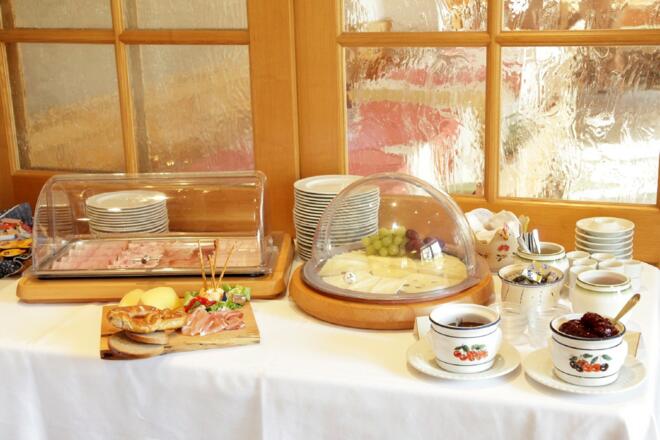 Hotel Gasthof Alt Fürstätt - Frühstücksbuffet