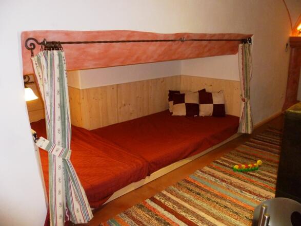 Schlafkoje im Wohnzimmer Bild 1