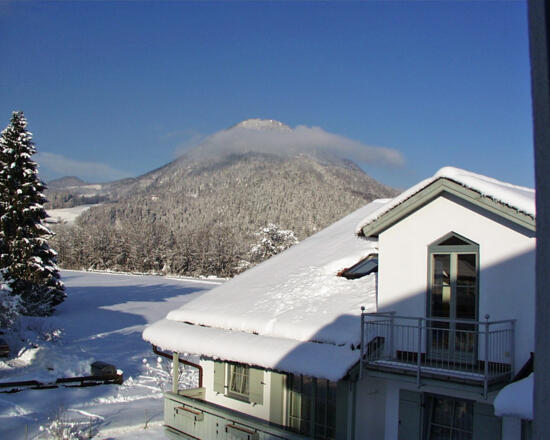 Hausansicht im Winter