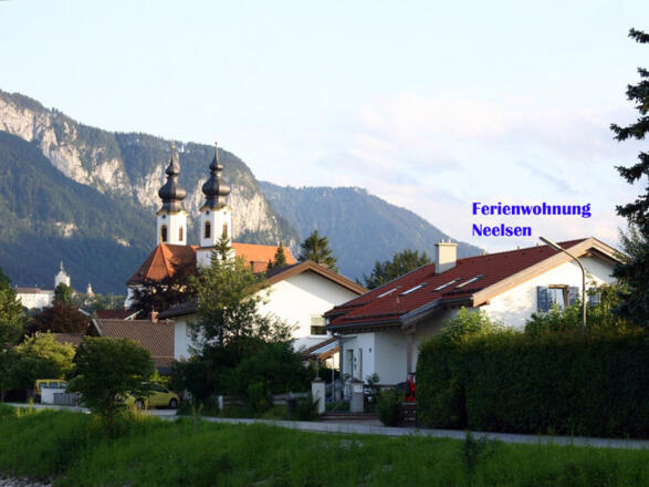 Hausbild mit Panorama
