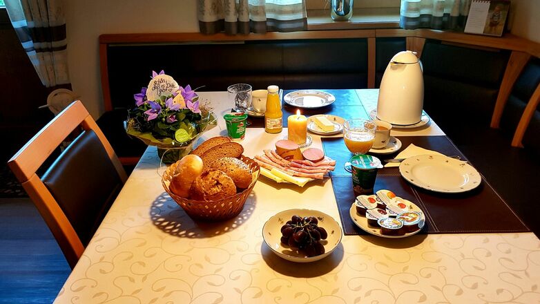 Frühstück auf dem Bergerhof