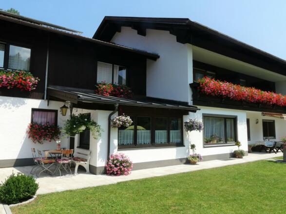 Gästehaus mit Frühstücksraum