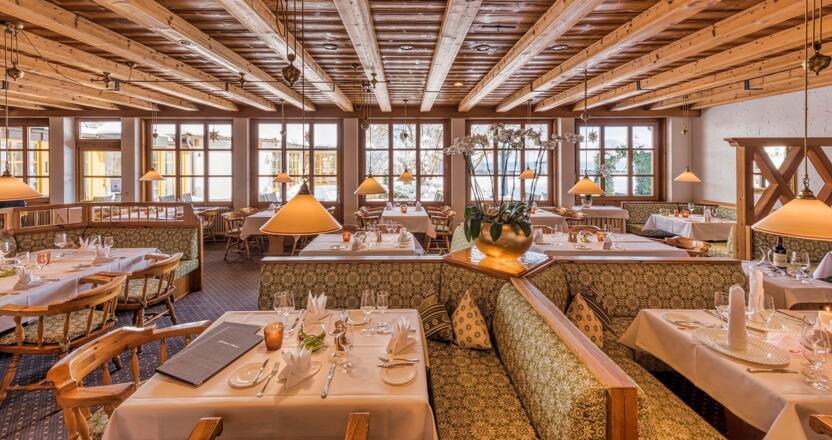 Yachthotel Chiemsee Restaurant Seeblick.jpg