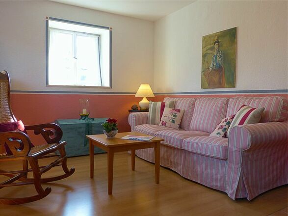 Wohnbereich Ferienwohnung Weiß-Blau