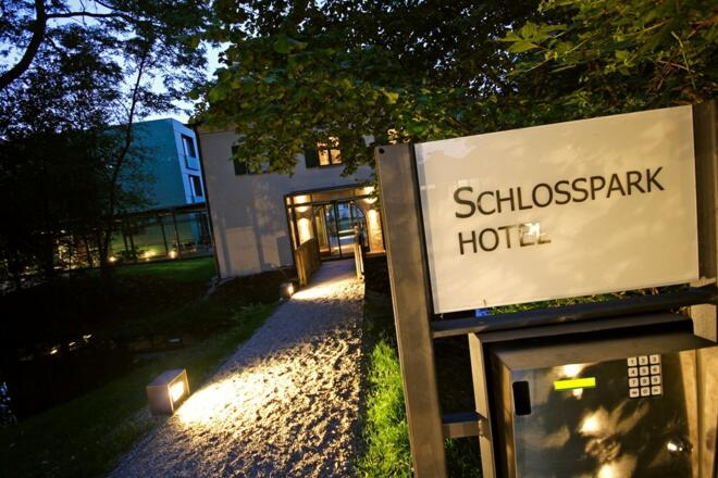 Eingang Schlossparkhotel