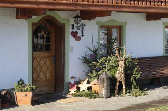 Hauseingang im Winter