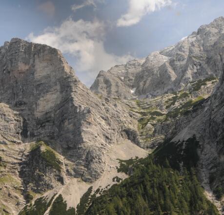 Hohes Kreuz mit Welserhütte