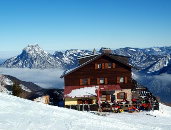 Kranabeth-Hütte mit Traunstein