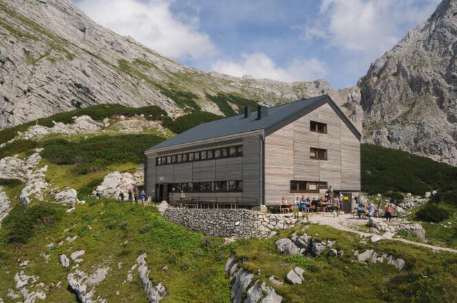 Welserhütte mit Terrasse