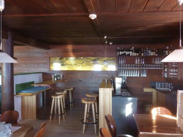 Prachensky Stube der Glungezerhütte mit Britannia Bar