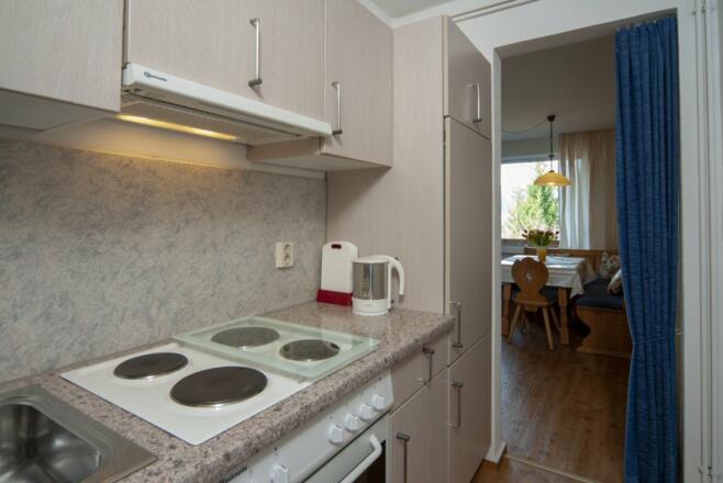 k-15024_fewo2_0989-kueche_jtanner